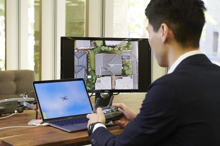 「DroneRoofer」は屋根外装点検のワークフロー全体を効率化