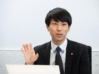 アプリケーショングループ 主任　水上 健人氏