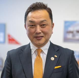 中元秀昭