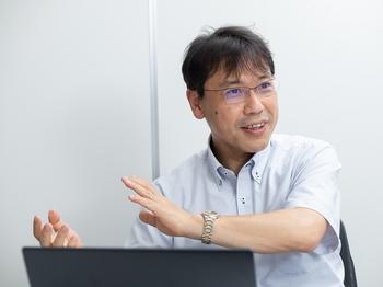 山下氏