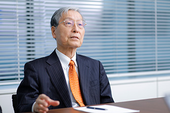 小峰氏の写真