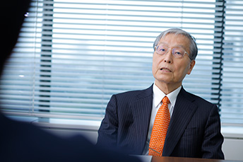 小峰氏の写真