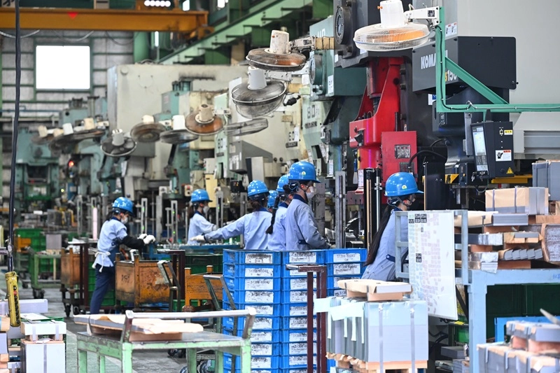 スザキ工業所　機械の写真