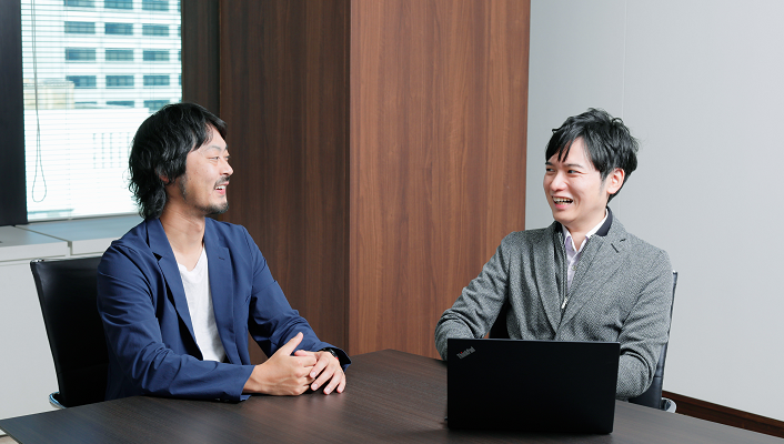 認定NPO法人改革プロジェクト代表理事の立花氏へのインタビューの様子