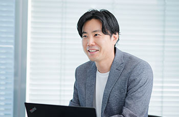 鼎談する高田氏の様子