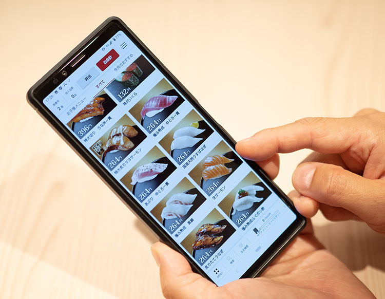 スマートフォンのアプリからもオーダーが可能