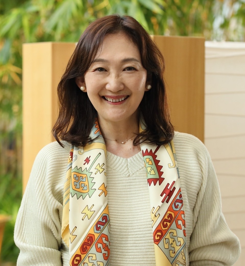 山﨑京子氏