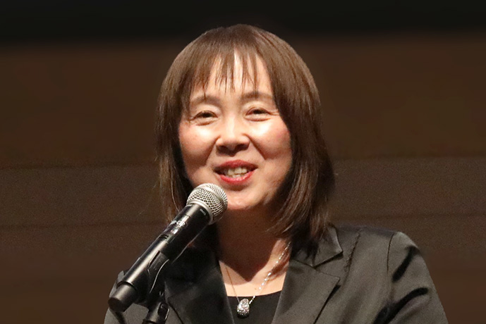 岡山 弘美氏