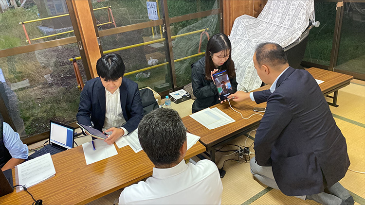 温泉で顔パス登録会