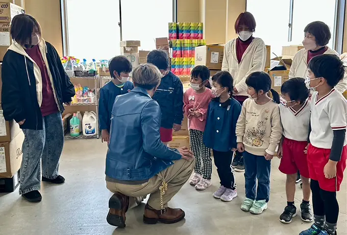 子どもが工場を訪れた時の様子