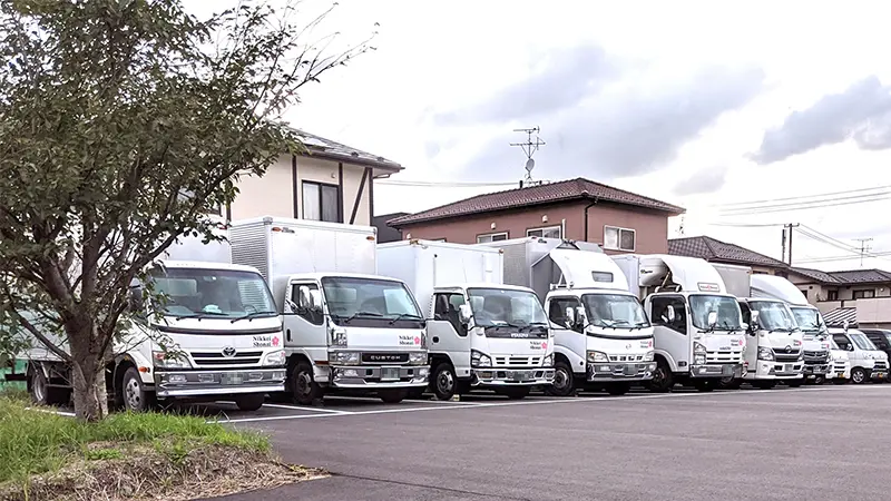 日本軽貨物庄内のトラックの写真