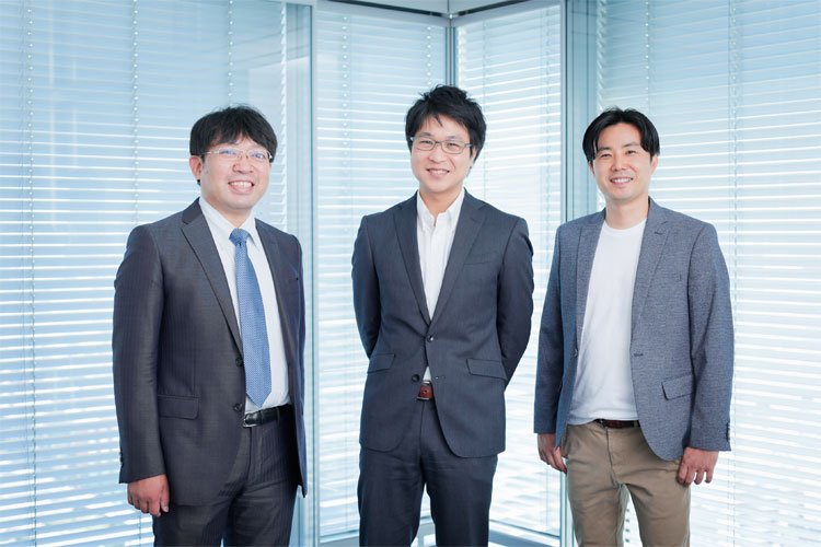 労働需給シミュレーション鼎談　参加の3名の写真