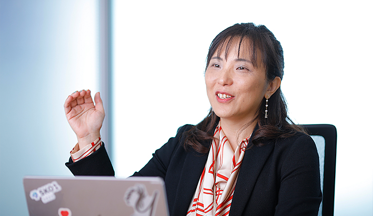 山田淑子氏インタビューカット