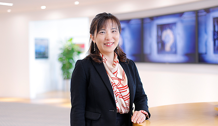 山田淑子氏