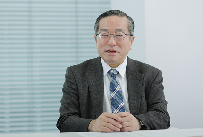 鈴木英二郎氏の写真