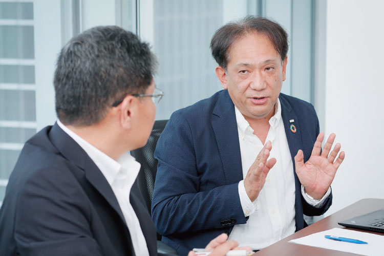 渡辺 均氏(サトーホールディングス 秘書部長)