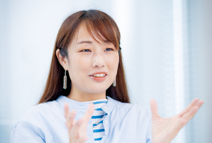 青田麻未氏の写真