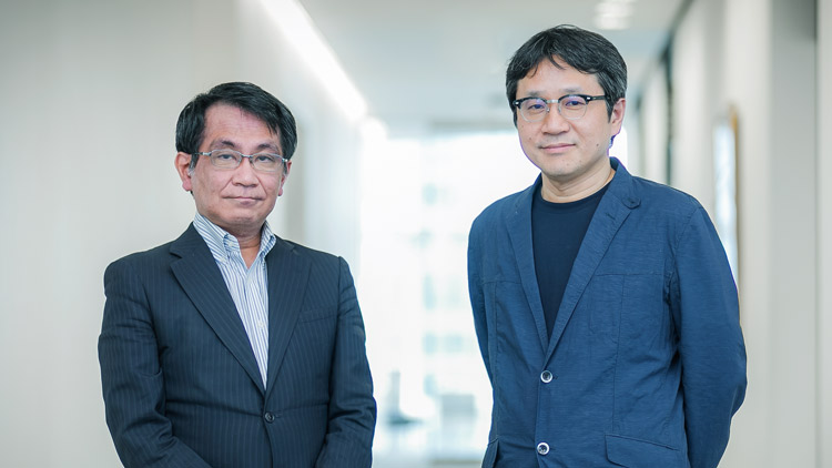 鶴見太郎氏(左)と梅崎修氏(右)の写真