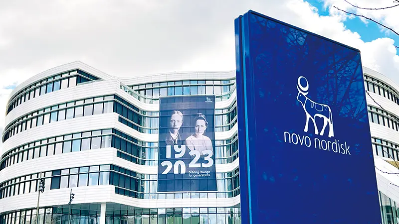 公的機関での事務手続きのイメージ画像