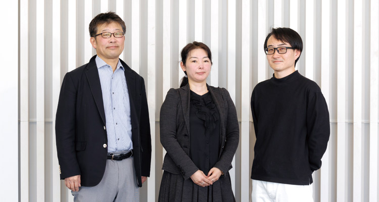 座談会参加者の集合写真