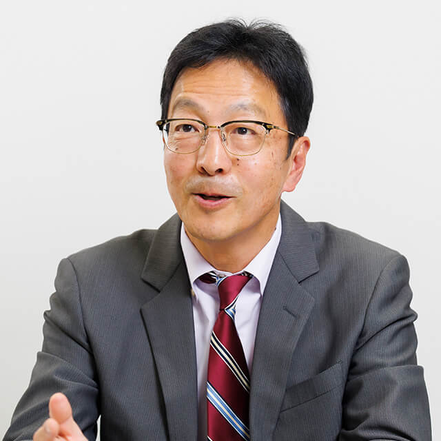 川島高之氏